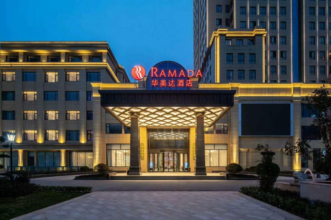 Hotel Ramada Wyndham Zhengzhou Xinzheng Xinzheng  Esterno foto